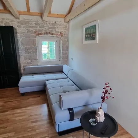 Apartament Summer House *